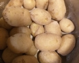 Foto del paso 1 de la receta: Chicharros con papas arrugadas y mojo verde