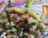 A picture of step 5 of Sweet & sour aloo chana chaat.