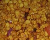 A picture of step 3 of Chatpati chana dal chaat.