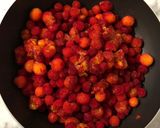 Foto del passaggio 1 della ricetta Marmellata di Corbezzolo