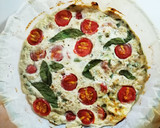 Foto del paso 9 de la receta: Quiche de tomates cherry, atún y albahaca sin masa