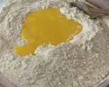 Foto del paso 3 de la receta: Medialunitas de manteca