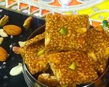 A picture of step 5 of Til Dry Fruits Chikki.