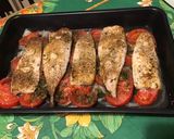 Une image de l'étape 8 de Filets de maquereaux aux épices,tomates et oignons.