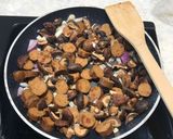 A picture of step 2 of Ultimate vegan sausage and mushroom pasta.