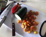 Foto del paso 1 de la receta: Ensalada con tomates cherry y uchuvas