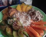Foto del paso 13 de la receta: Mi bowl de Arroz con vegetales y atún... 🍱🥗🥙🍚🥫🍱