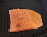 Foto del paso 2 de la receta: Salmón a la plancha