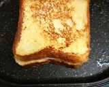 รูปขั้นตอนการทำที่ 5 ของ Ham Cheese French Toast Sandwich