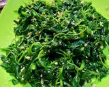 Foto langkah ke 5 dari resep Korean Sesame Garlic Spinach.