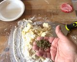 Foto del passaggio 3 della ricetta Biscotti salati (tipo salatini)