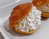 Foto del paso 9 de la receta: Lionesas con cobertura de caramelo rellenas de nata
