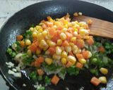 A picture of step 6 of Stuffed moong dal chilla.