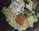 Foto langkah ke 2 dari resep Perkedel Ayam Frozen.