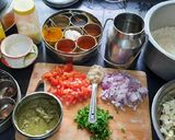 A picture of step 1 of Vegetables pulao.