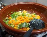Foto del paso 3 de la receta: Lentejas Estofada.pollo calabaza. Lentejas Gitana