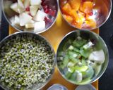 A picture of step 4 of Sprouts fruits katori chaat.