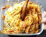 Foto langkah ke 3 dari resep Simple Baked Spaghetti / Spaghetti Brulee.