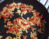 Foto del paso 2 de la receta: Saquitos de cangrejo y ricota en salsa de langostinos y albahaca