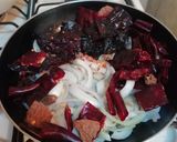 Foto del paso 3 de la receta: Consomé de camarón con pescado