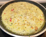 Foto del paso 19 de la receta: Tortilla de bacalao con pimiento rojo y alcachofas