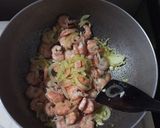 Foto langkah ke 2 dari resep Udang saus mentega 🦐.
