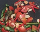 Foto langkah ke 5 dari resep Tumis Kukus Tongkol.