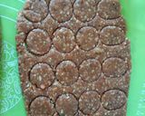 Foto langkah ke 4 dari resep Cashew and Nut Palm Sugar Cookies (Eggless Gluten Free).