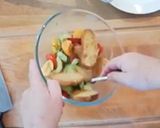 A picture of step 4 of Panzanella.