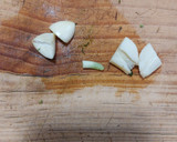 Foto del paso 2 de la receta: Tomates marinados con salsa de yogurt griego