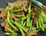 Foto langkah ke 3 dari resep Baby Buncis Daging Masak Saus Tiram.