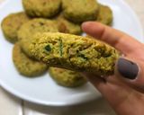 Foto del paso 4 de la receta: Falafel de garbanzos al horno con salsa de yogurt 🧆💚