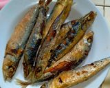 Foto langkah ke 1 dari resep Ikan Asin Saos Tiram.