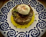 Foto del paso 5 de la receta Patatas enmascaradas con morcilla y huevo poché