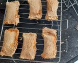 A picture of step 4 of Instant veg. Pizza puff.
