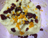 Foto del paso 5 de la receta: Scones de naranja con grosellas!!