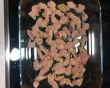 Foto del paso 2 de la receta: Ensalada de pollo y crujiente de jamón