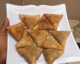 A picture of step 11 of Pastry samosas.