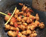 Foto langkah ke 6 dari resep Ayam Popcorn Pedas Manis.
