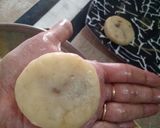 A picture of step 4 of Aloo chanp.