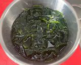 Hình bước làm 1 của món Súp miso