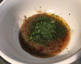 Une image de l'étape 3 de Sauce salade épicée persil,moutarde à l'ancienne,avocat et vinaigre de vin.