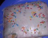 A picture of step 10 of Vanilla cake#Endofyearchallenge.