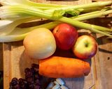 A picture of step 1 of Veggie smoothie.