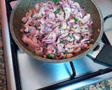 Foto del paso 3 de la receta: Chipirones frescos rellenos en salsa de cebolla y tikka curry