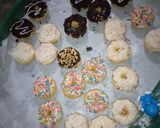 Foto langkah ke 6 dari resep Donat empuk tanpa kentang seperti jco.