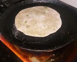 A picture of step 3 of Sattu paratha.