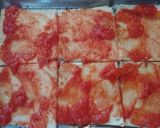 A picture of step 4 of White bread pizza.