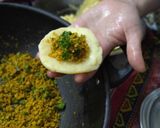 A picture of step 4 of Aloo chaap.