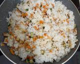 Foto langkah ke 3 dari resep Nasi Goreng Kids Friendly.